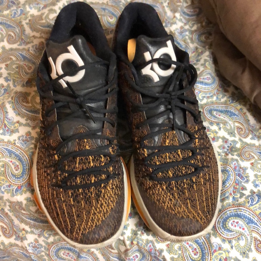 KD7 size 13 men’s